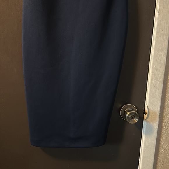 3 for $20 GUESS Women's Solid Sheath Navy Blue Dress Size 4 - Picture 3 of 9
